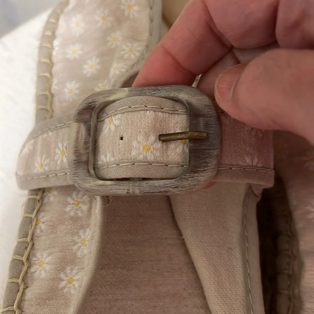 Free People Women’s Surfside Daisy Canvas Espadrille / Brand NWOT / Size 10.5
